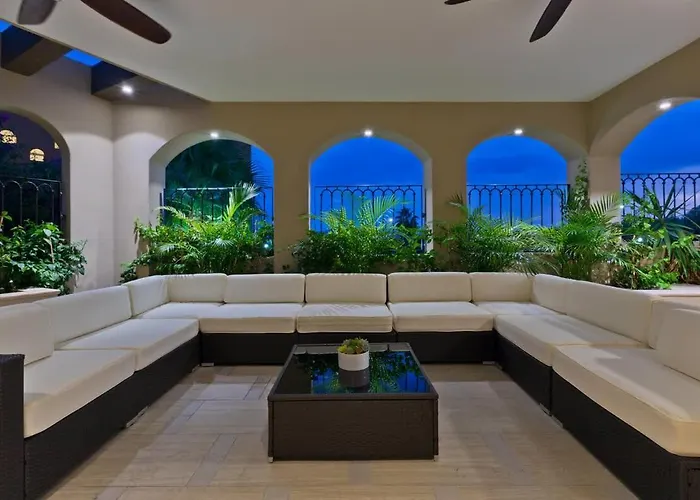Holiday home Marbella Lane - Stylish Private Oceanviews *