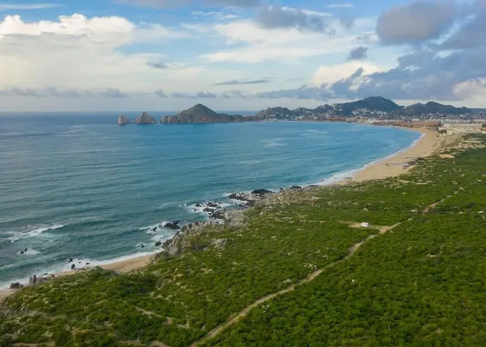 Marbella Lane - Stylish Private Oceanviews Holiday home